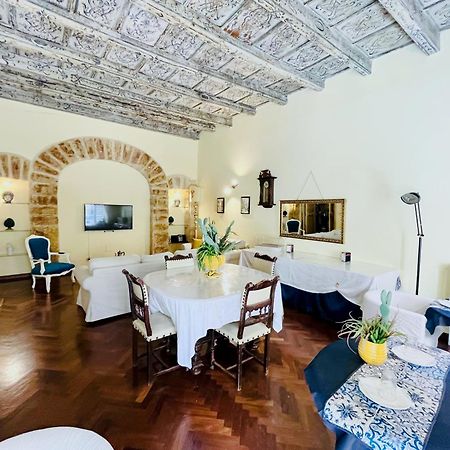Antica Palermo R&B Bed and Breakfast Exteriör bild