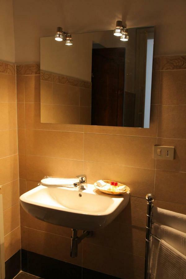 Antica Palermo R&B Bed and Breakfast Exteriör bild